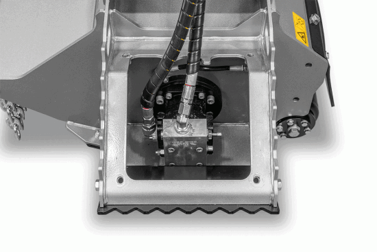 174533228382-1.gif
