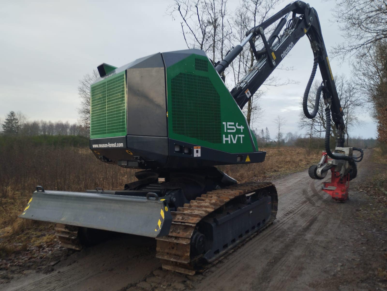 web-neuson-154-2-3.jpg