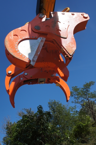 171136100712-1.jpg