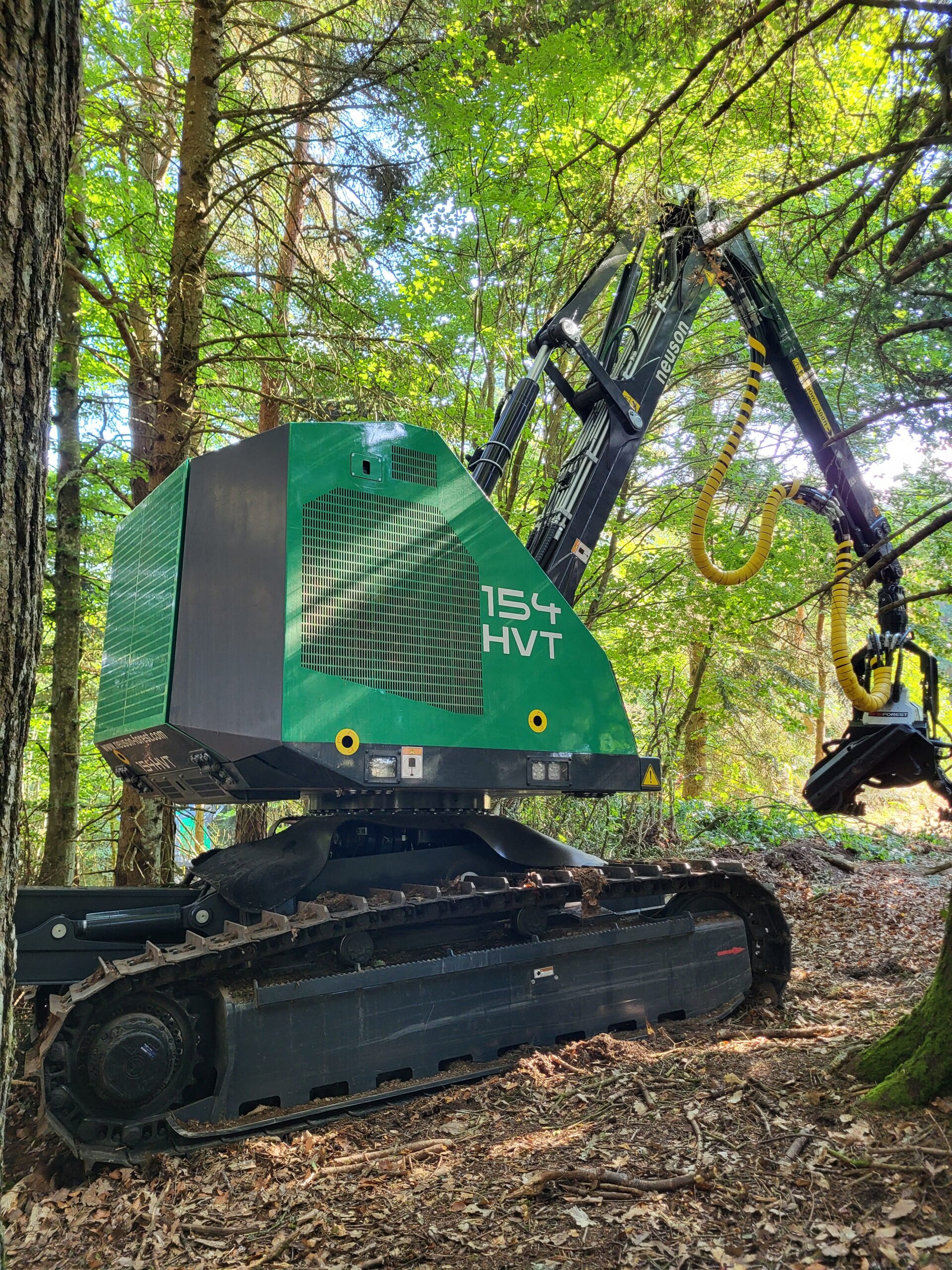 Tracked Harvester - Neuson Forest 154 HVT - FOREST PIONEER